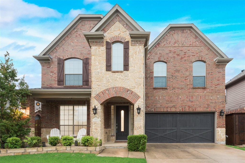 305 Blythe Bridge Drive - Photo 1
