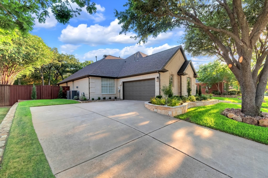 913 Rosemary Drive - Photo 1