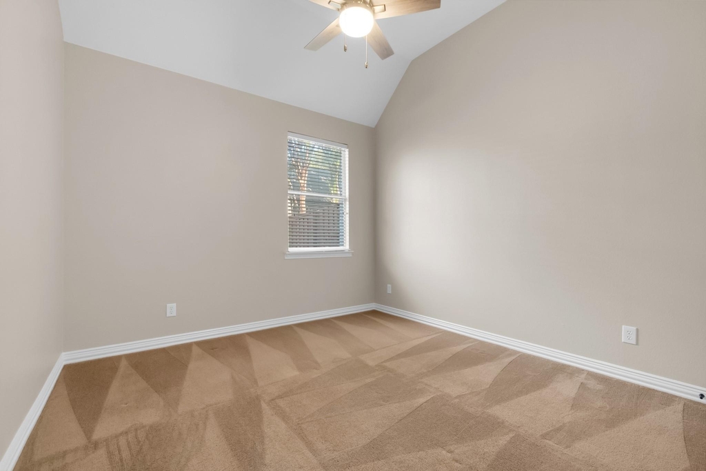 913 Rosemary Drive - Photo 12