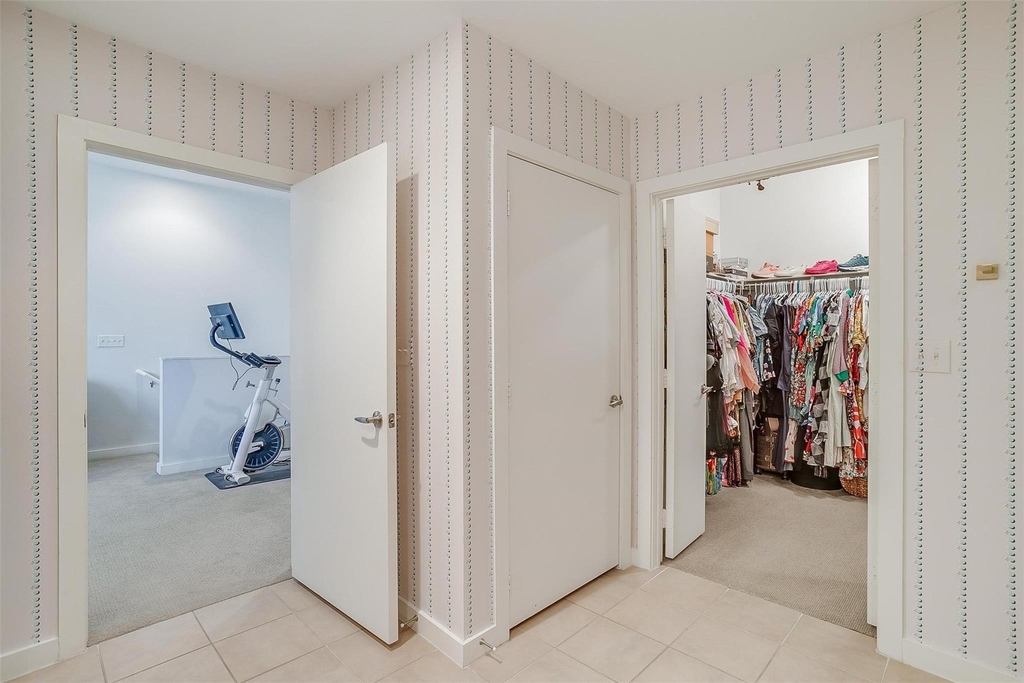 2608 Museum Way - Photo 31