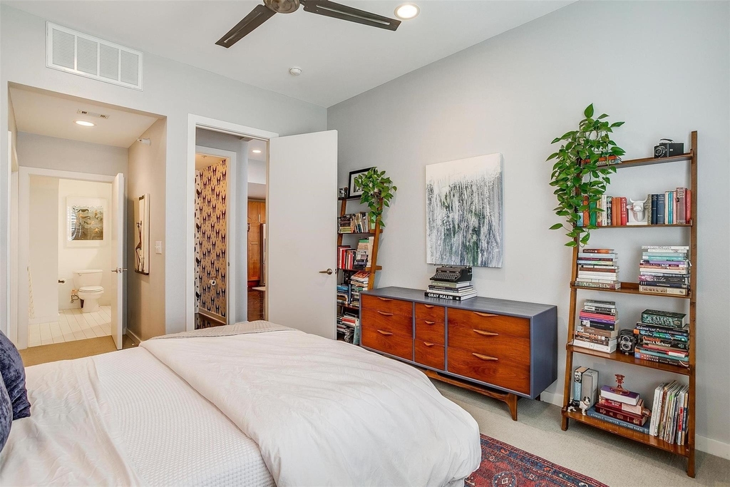 2608 Museum Way - Photo 35