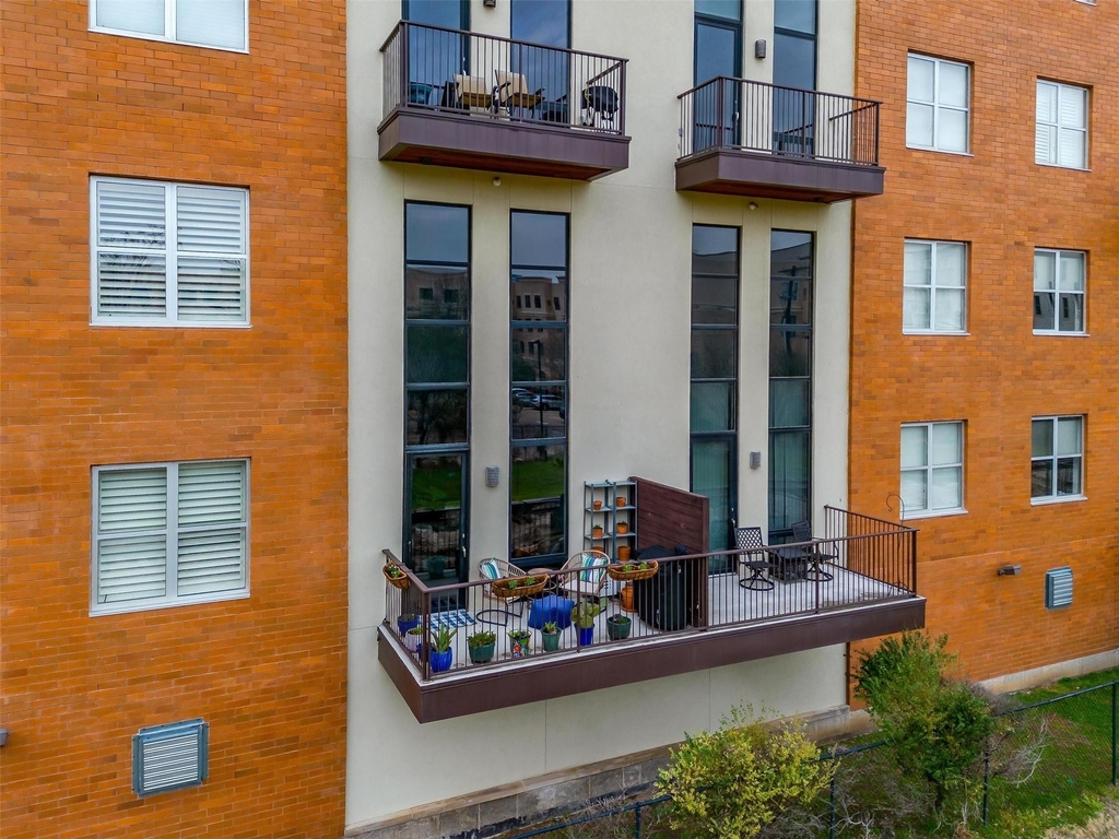 2608 Museum Way - Photo 39