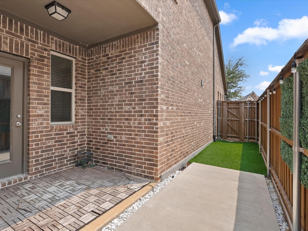 2036 Barx Drive - Photo 30