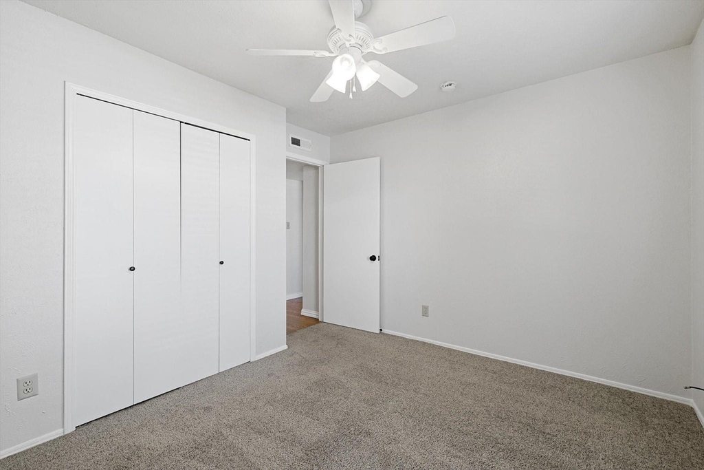 2825 Windsor Drive - Photo 18