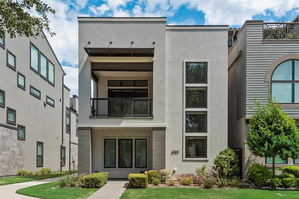 6120 Preserve Drive - Photo 2