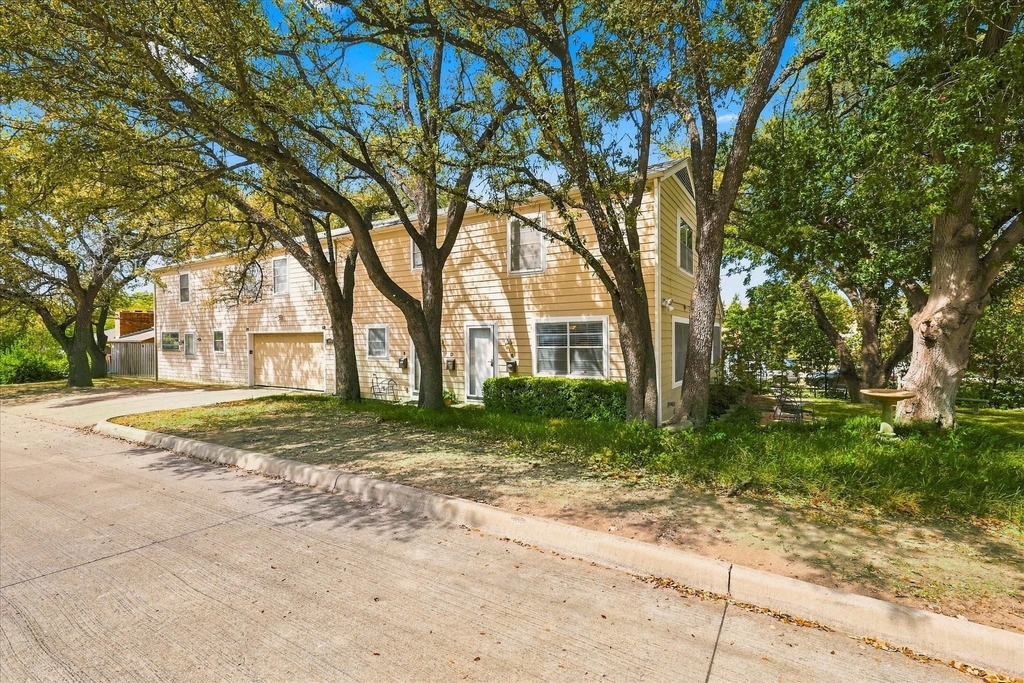 1900 Sutter Street - Photo 2