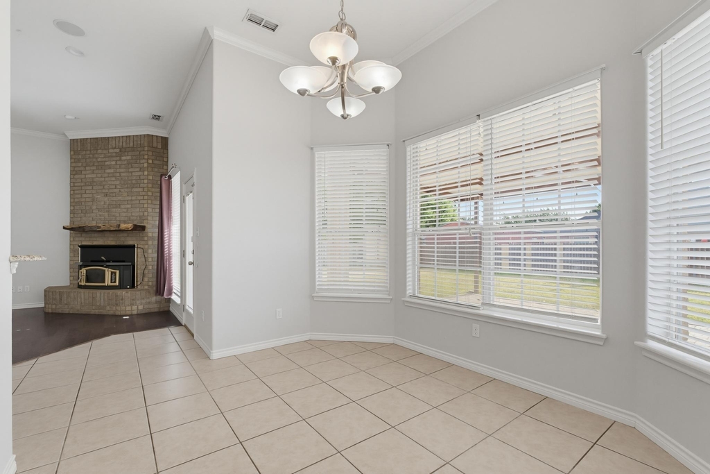 7017 Springwater Avenue - Photo 10