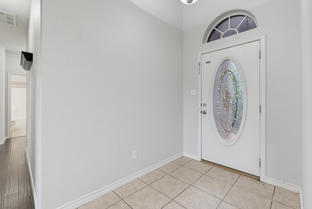7017 Springwater Avenue - Photo 3