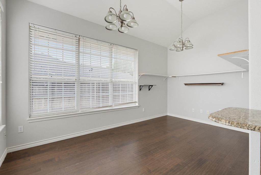 7017 Springwater Avenue - Photo 11