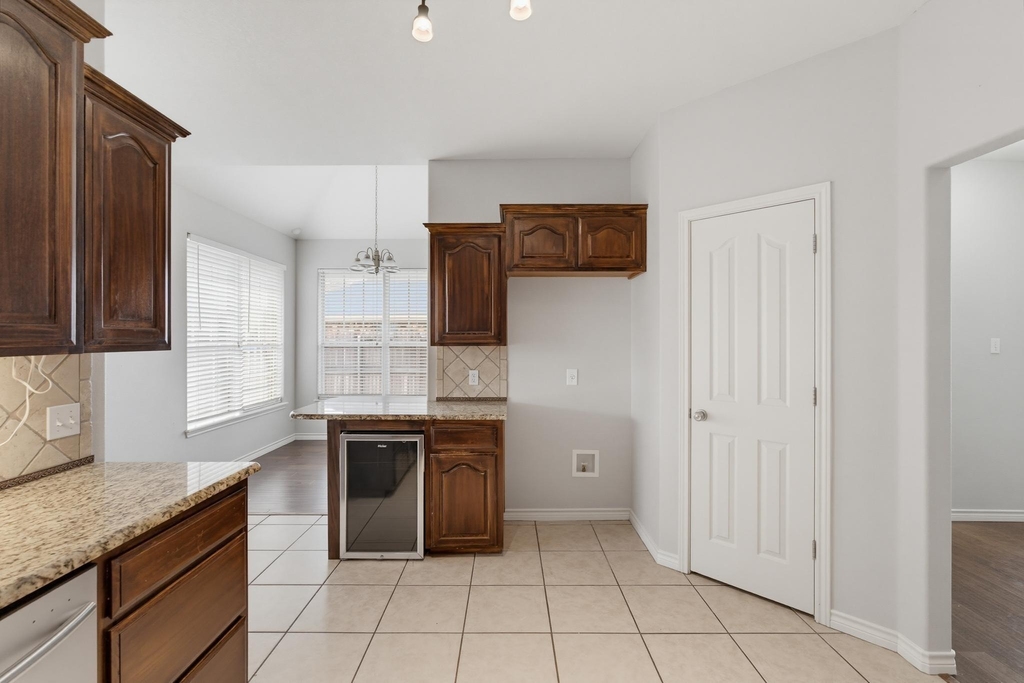7017 Springwater Avenue - Photo 15