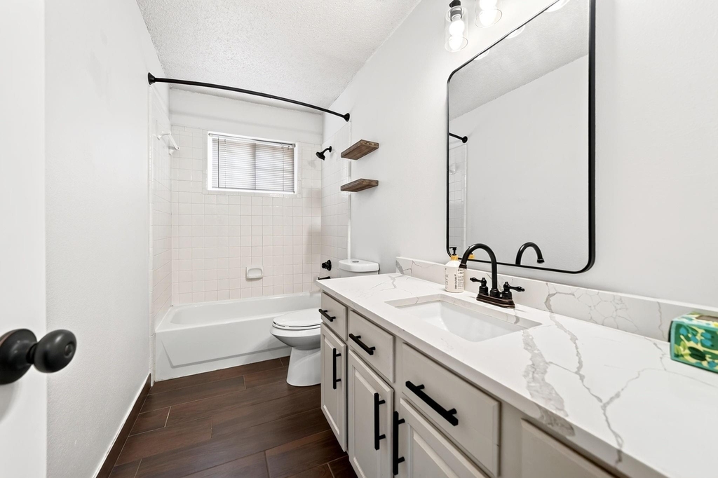 7309 Tremont Avenue - Photo 10