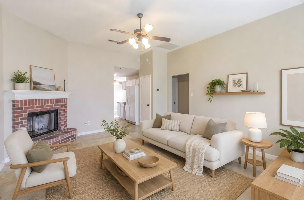 1070 Mellanie Lane - Photo 3