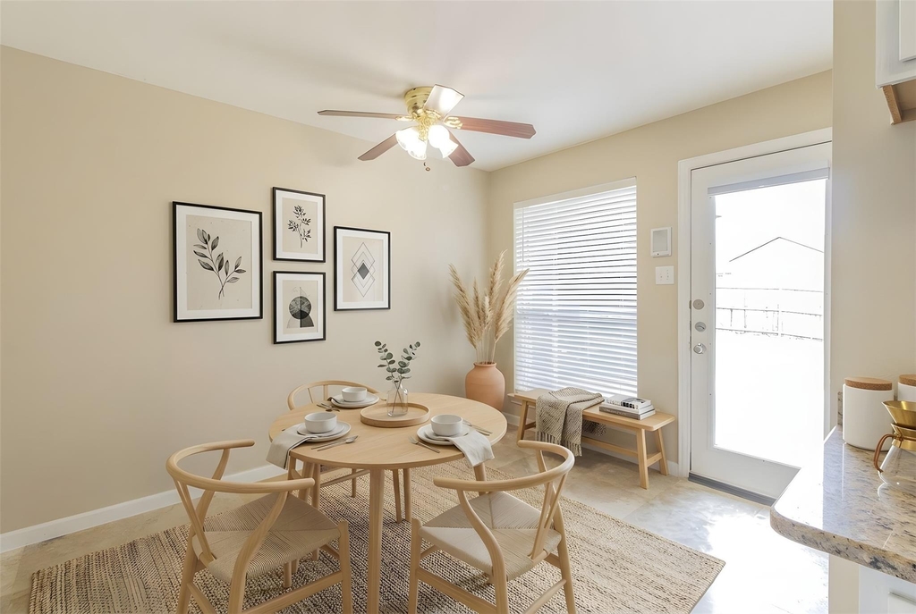 1070 Mellanie Lane - Photo 8