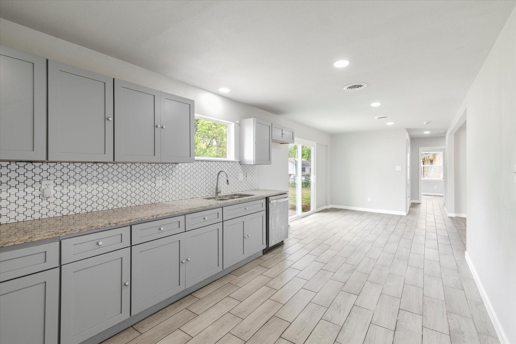 13634 Pyramid Drive - Photo 14