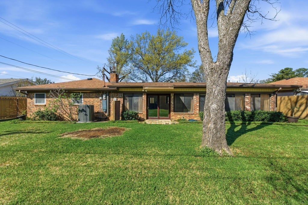 1760 Acorn Lane - Photo 32