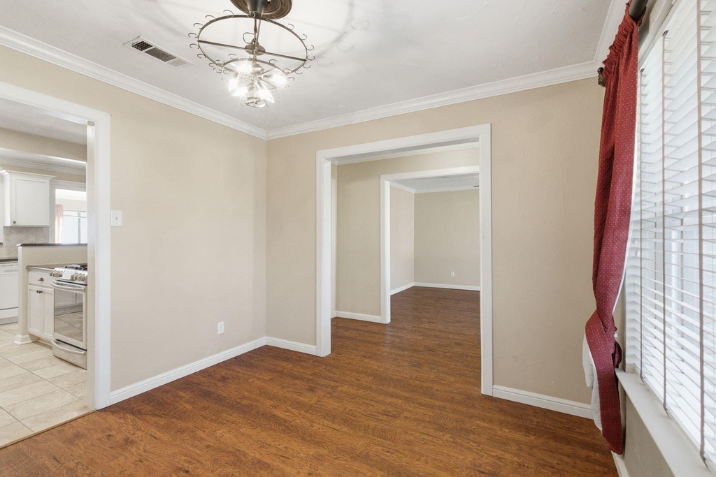 1760 Acorn Lane - Photo 8