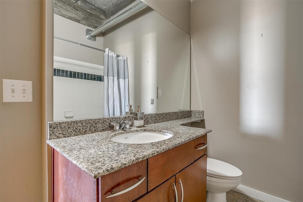 221 W Lancaster Avenue - Photo 19