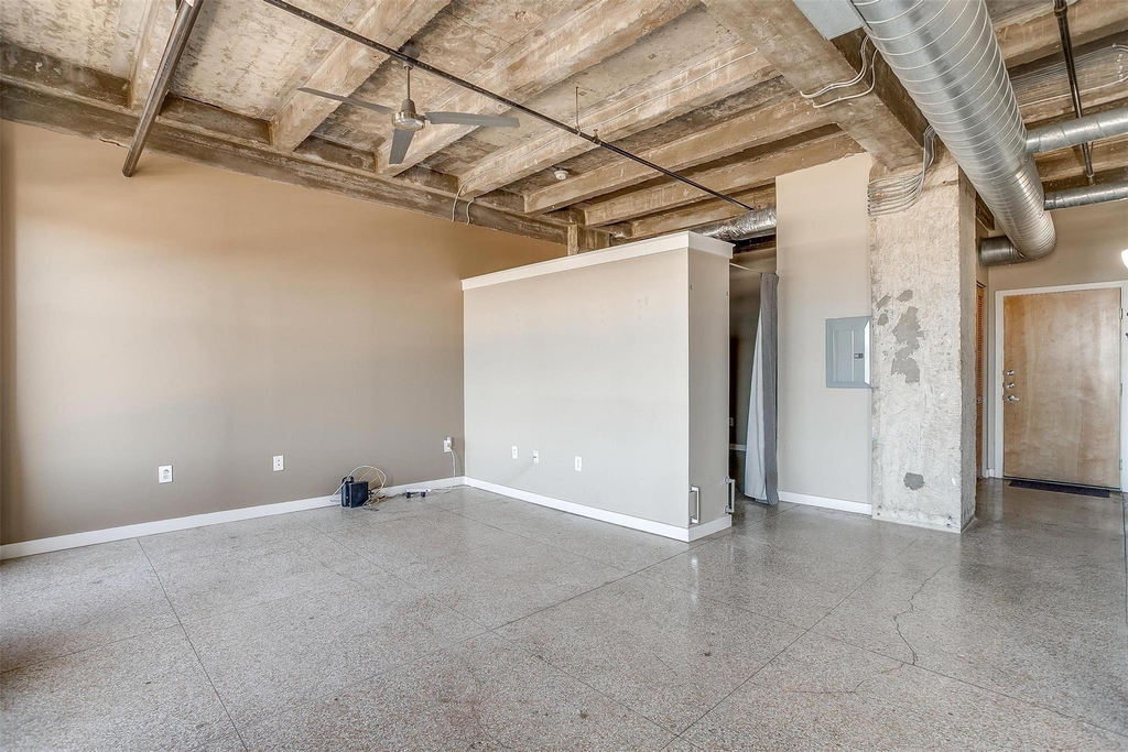 221 W Lancaster Avenue - Photo 15