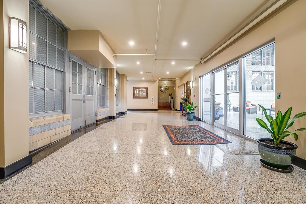 221 W Lancaster Avenue - Photo 29