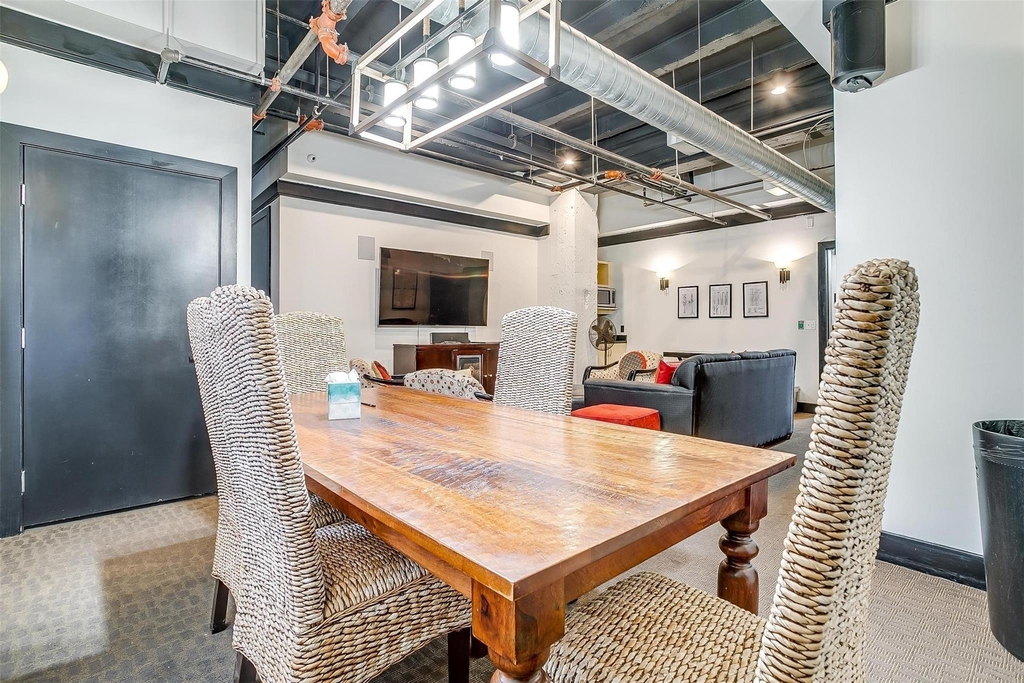 221 W Lancaster Avenue - Photo 24
