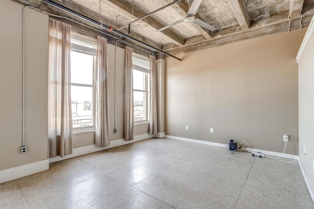 221 W Lancaster Avenue - Photo 14