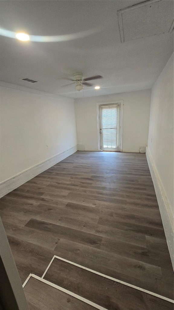 2911 Hedgerow Drive - Photo 8