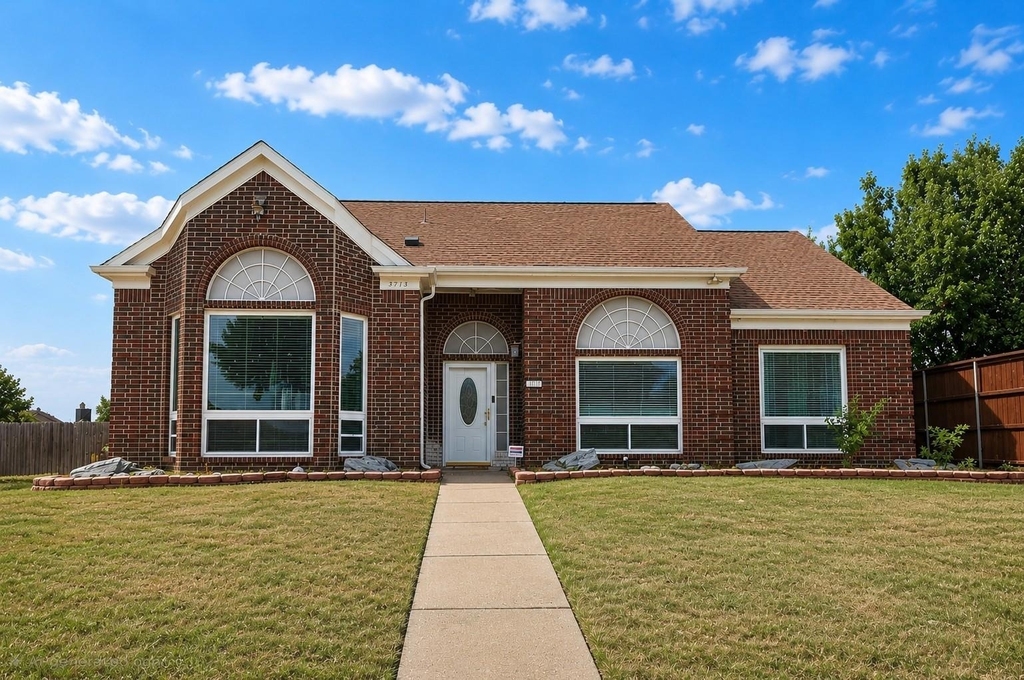 3713 Catalina Street - Photo 0