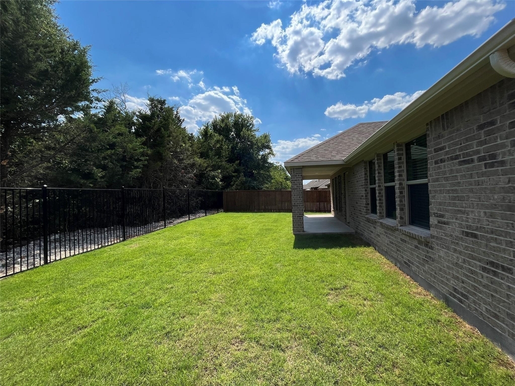 1420 Elizabeth Street - Photo 15