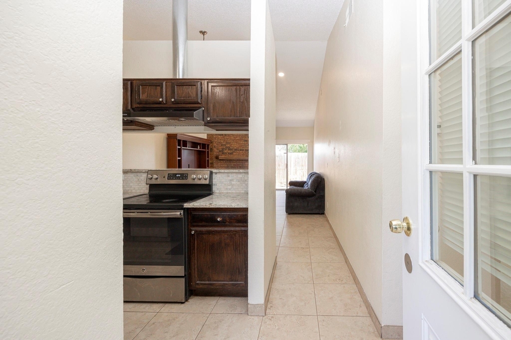 3801 14th Street - Photo 2