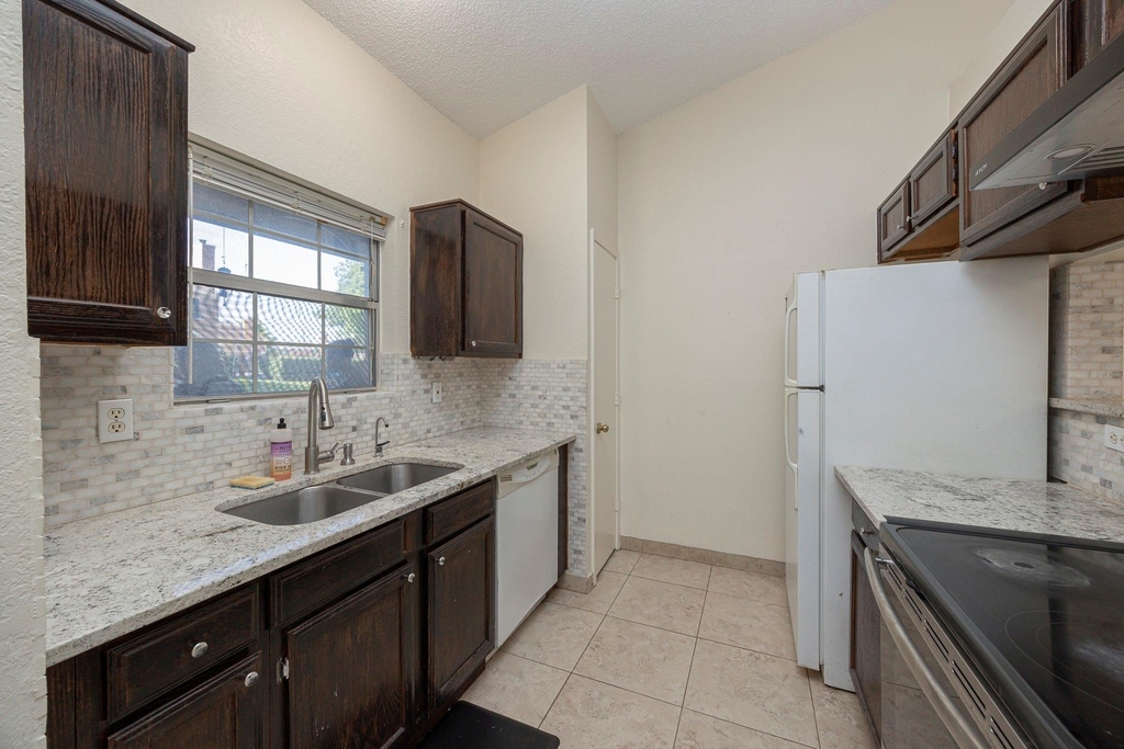 3801 14th Street - Photo 4