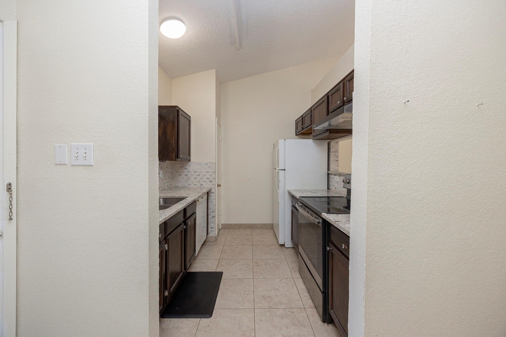 3801 14th Street - Photo 5