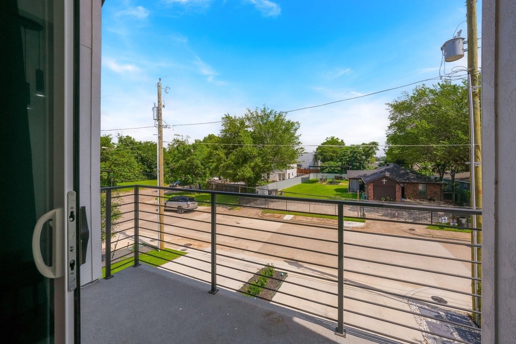 1908 Duluth Street - Photo 22