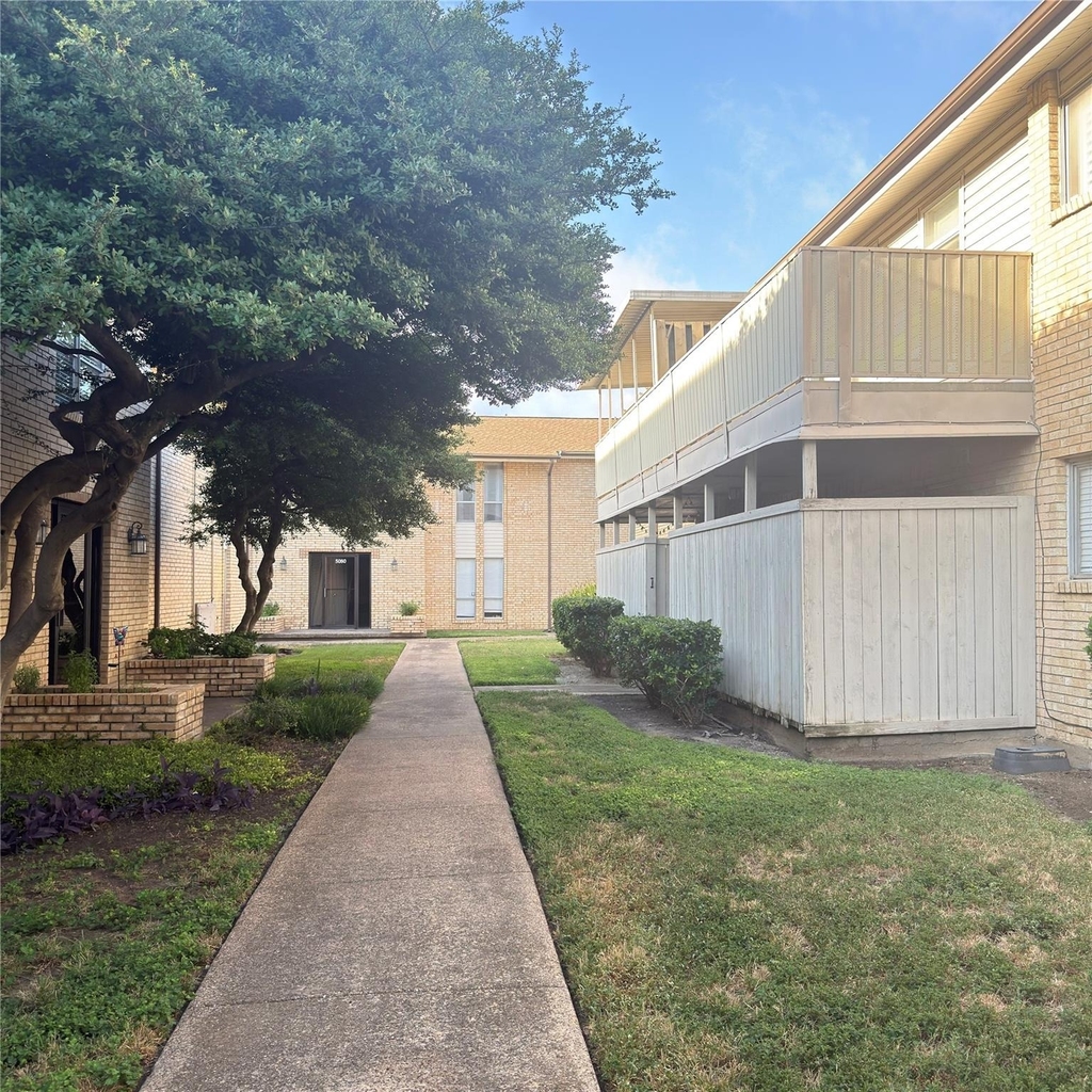 5084 Matilda Street - Photo 0