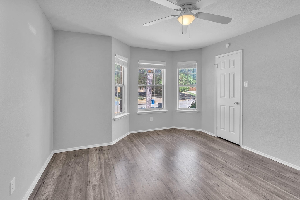 691 N Montana Court - Photo 14