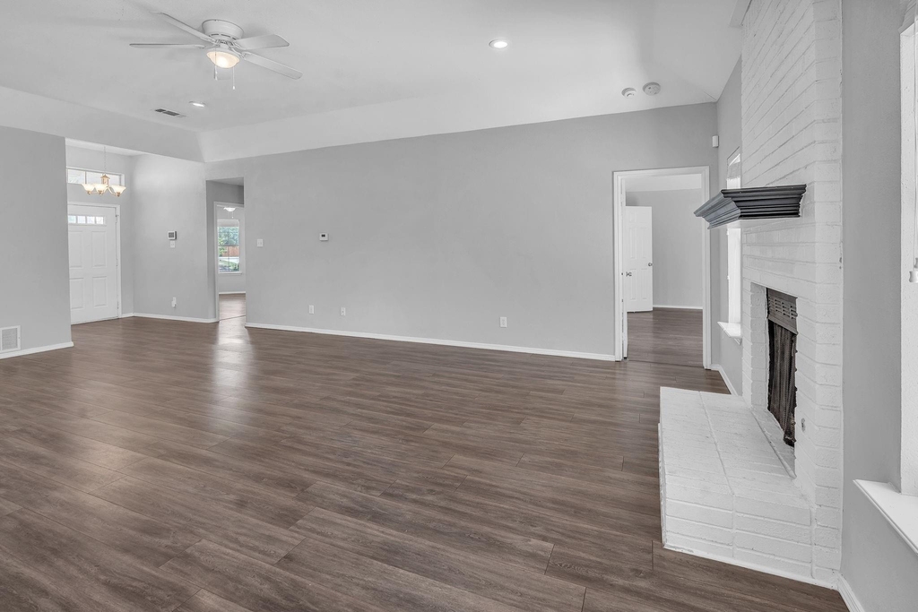 691 N Montana Court - Photo 9