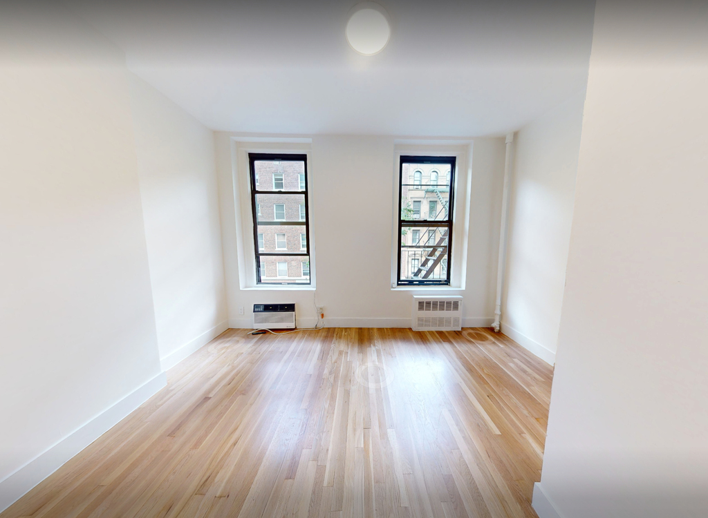 164 East 90th Street - Photo 2