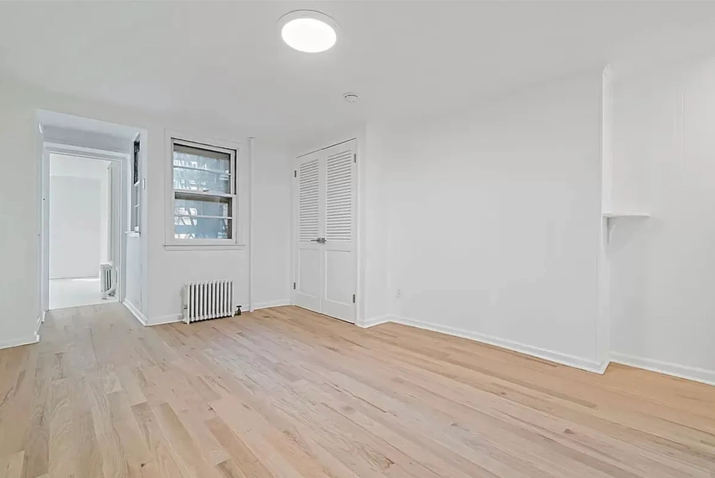 66 Devoe St - Photo 12