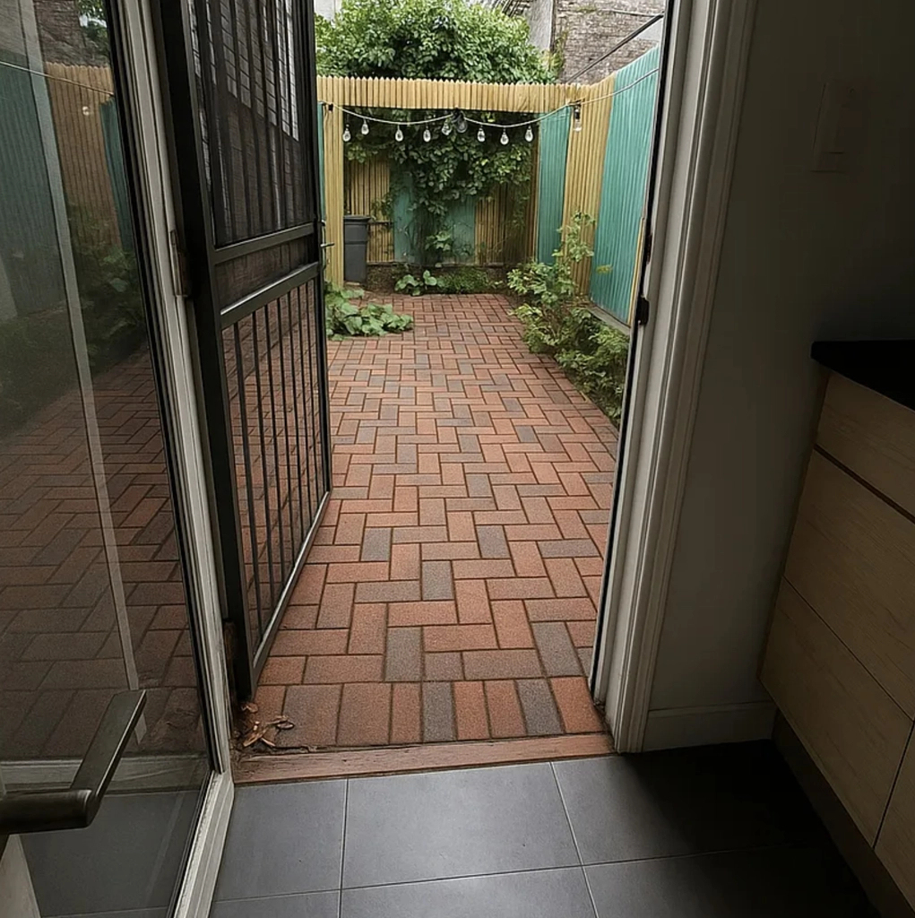 66 Devoe St - Photo 4