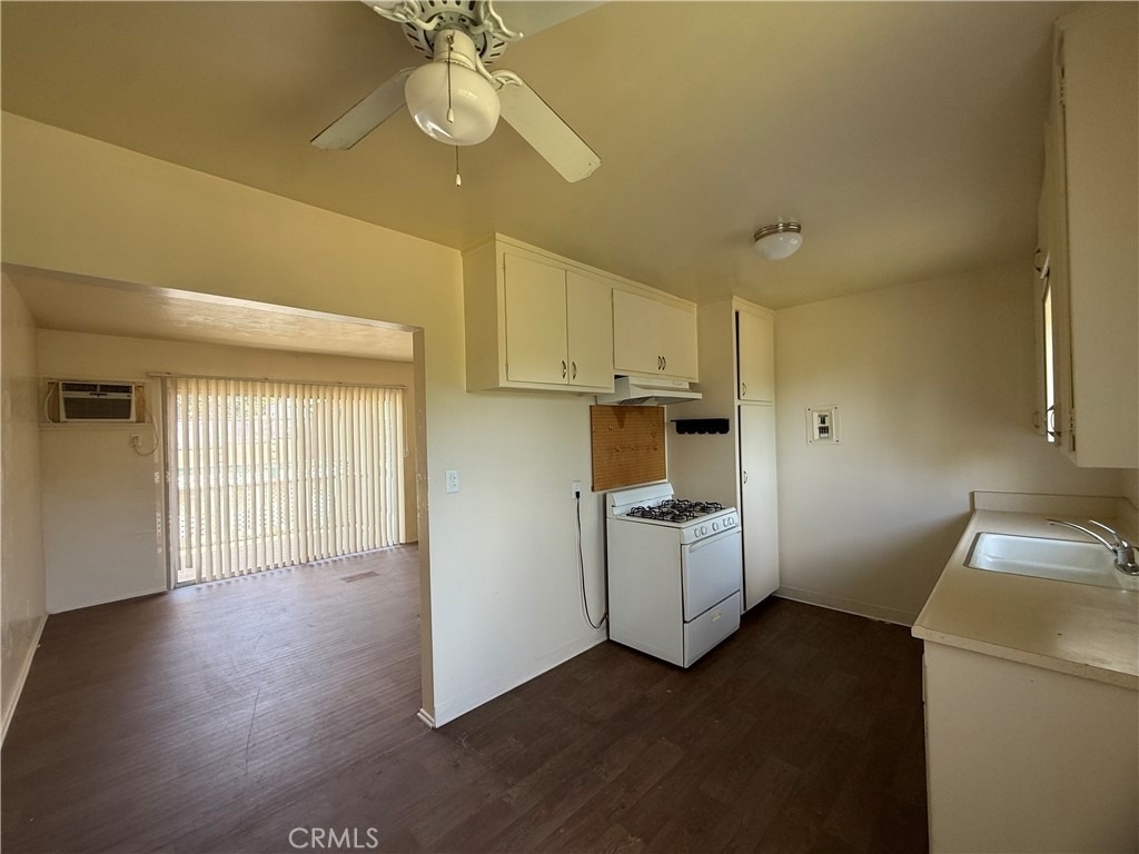 12784 California - Photo 3