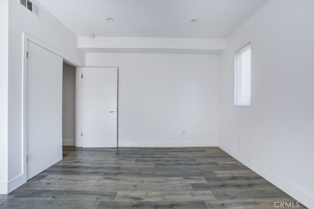 11637 1/2 Burbank Blvd - Photo 19