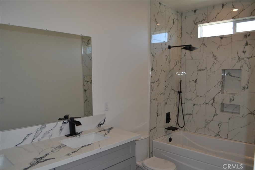 179 E 8th Street - Photo 8