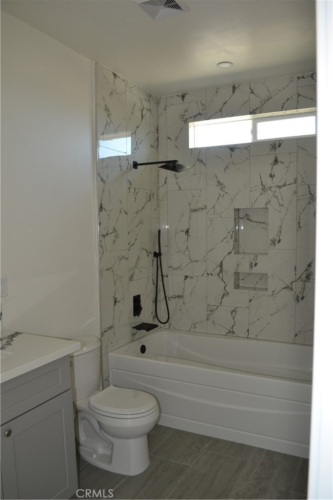 179 E 8th Street - Photo 9