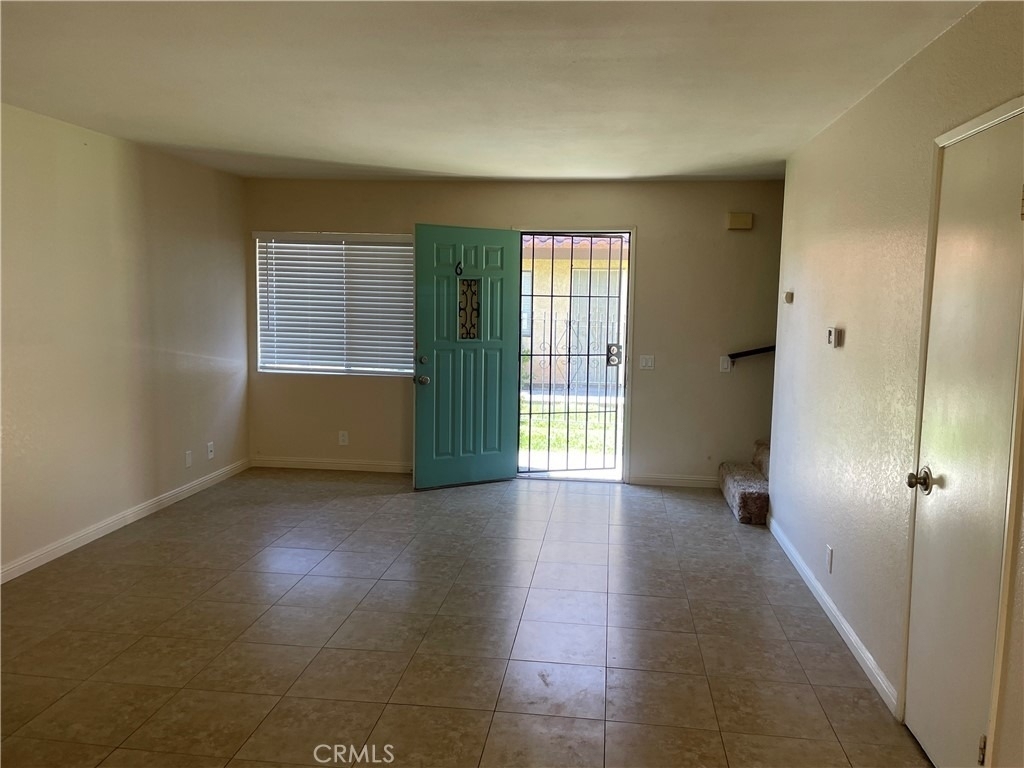 1739 W Avenue J-15 - Photo 2