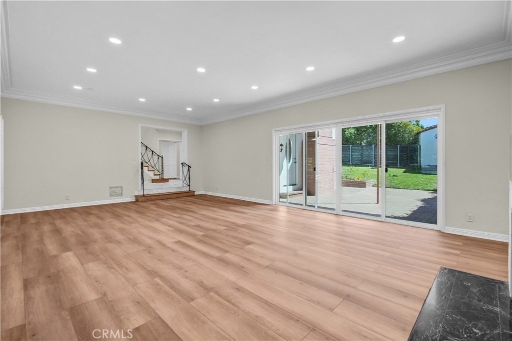 414 Hilgard Avenue - Photo 3
