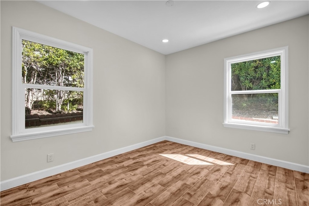 414 Hilgard Avenue - Photo 16