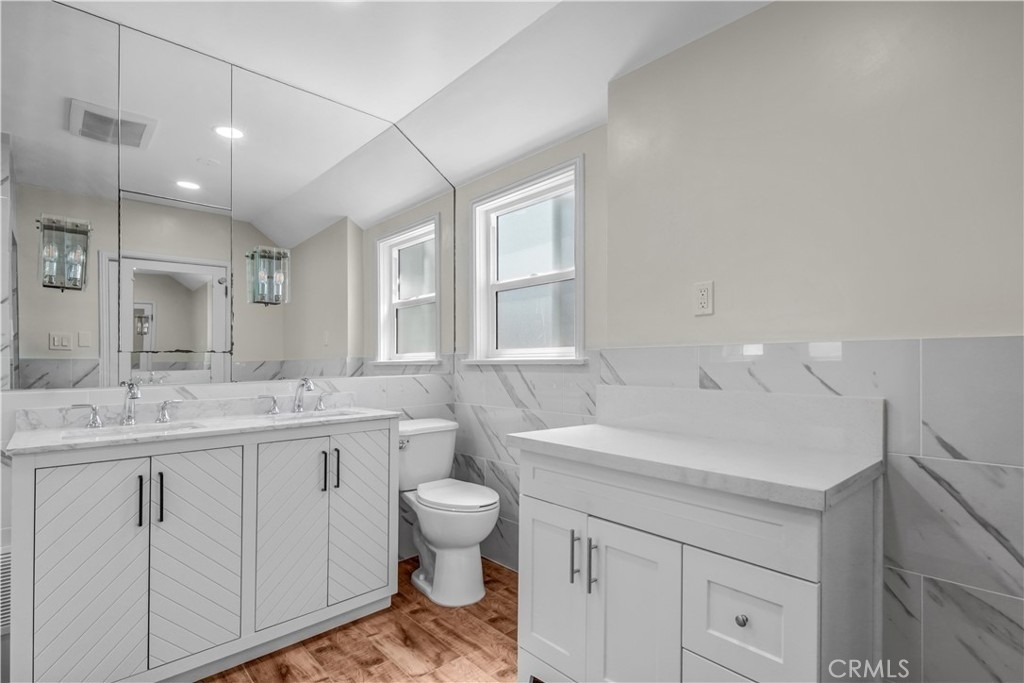 414 Hilgard Avenue - Photo 32