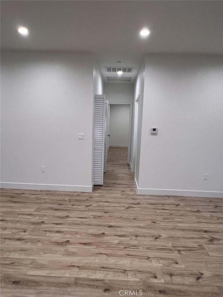20517 Gault Street - Photo 7
