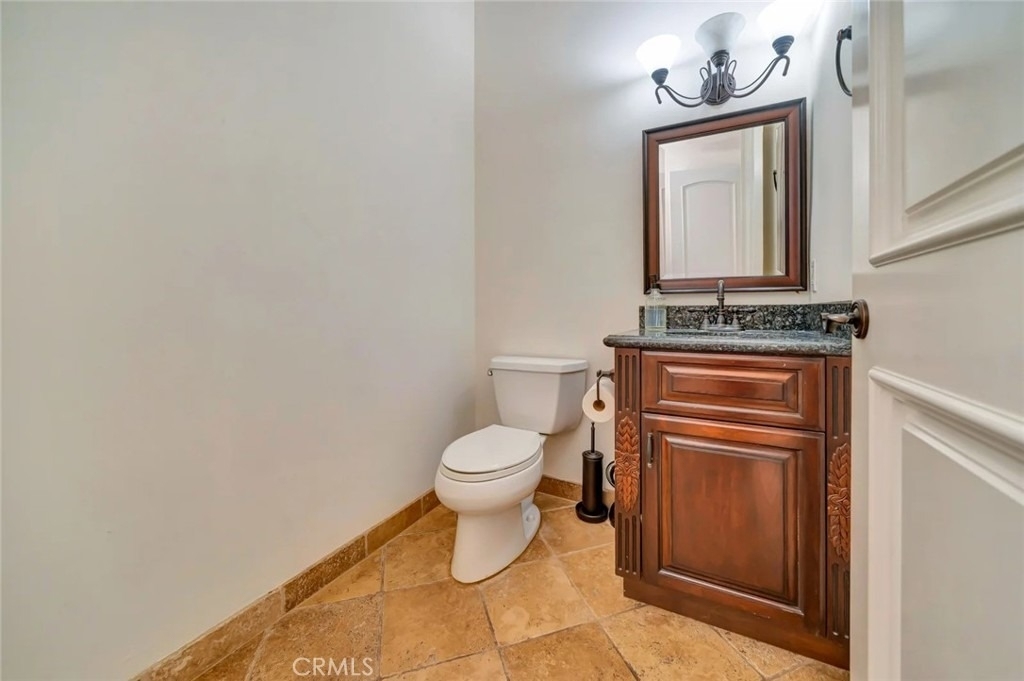 4822 Valjean Avenue - Photo 29