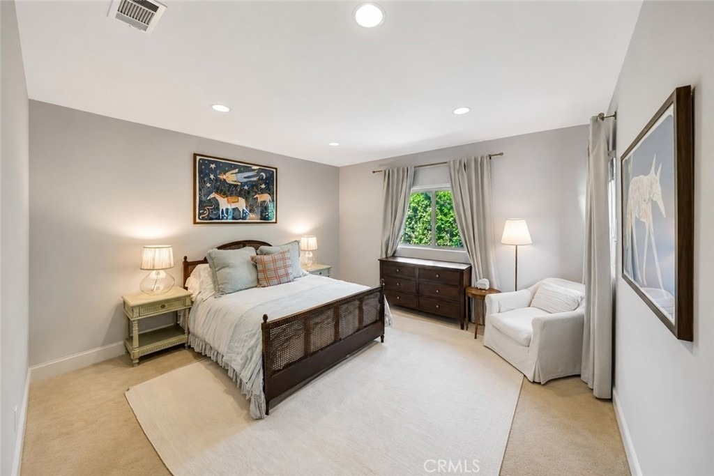 4822 Valjean Avenue - Photo 20