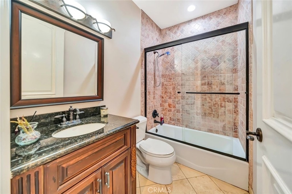 4822 Valjean Avenue - Photo 27
